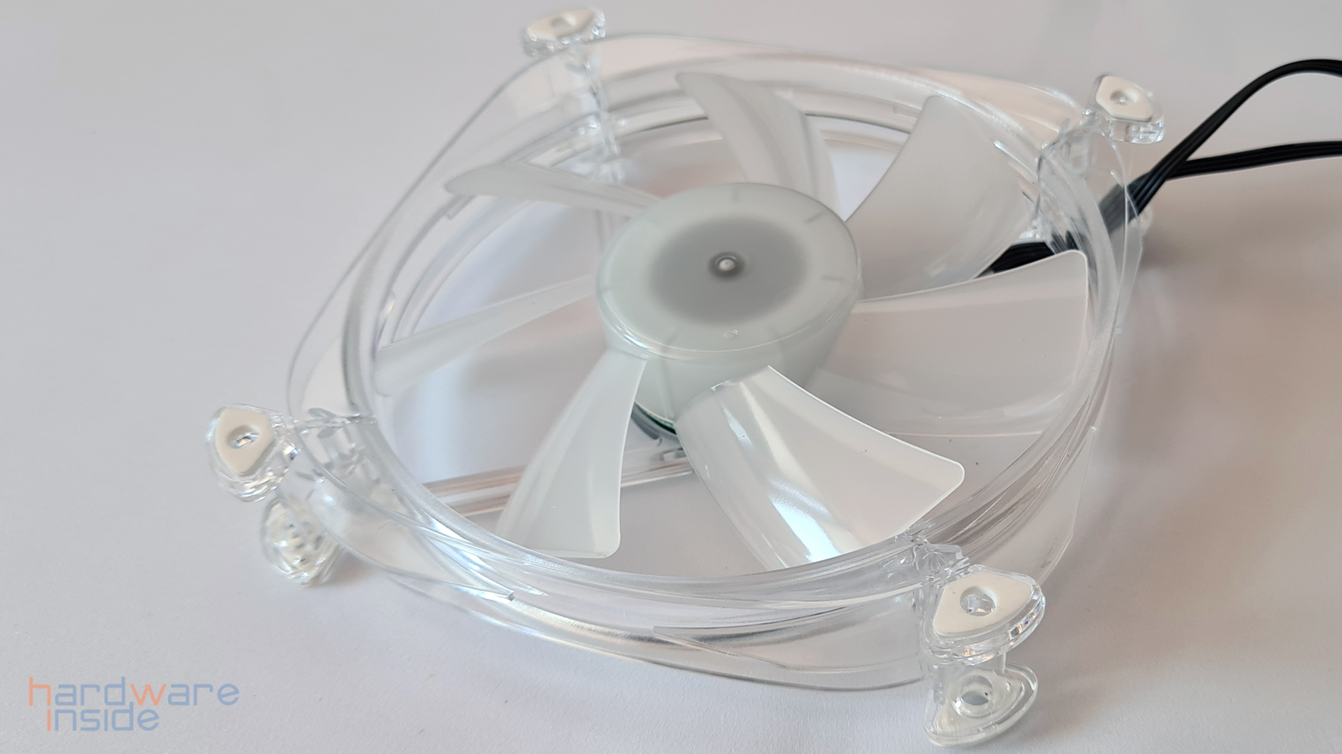 sharkoon rgb shark disc_4.jpg