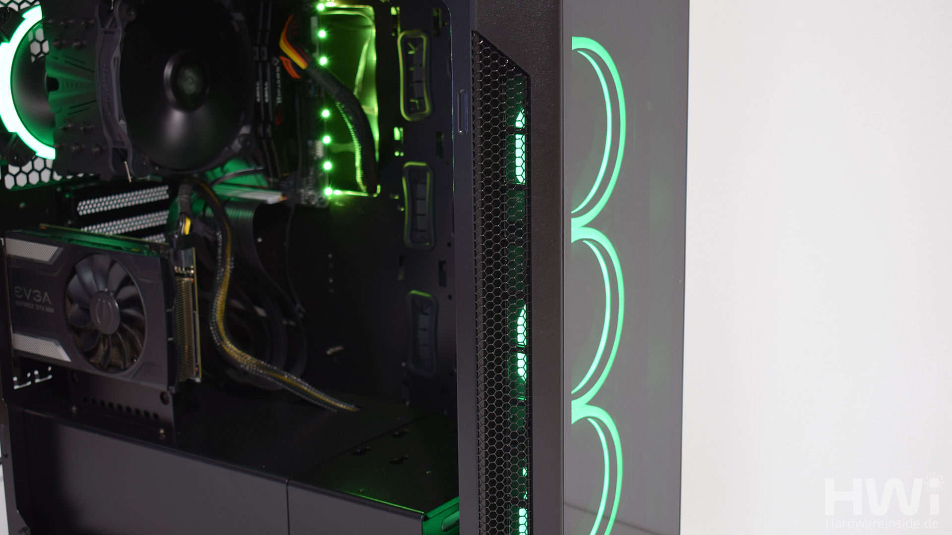 SilentiumPC Armis AR7X TG RGB 98