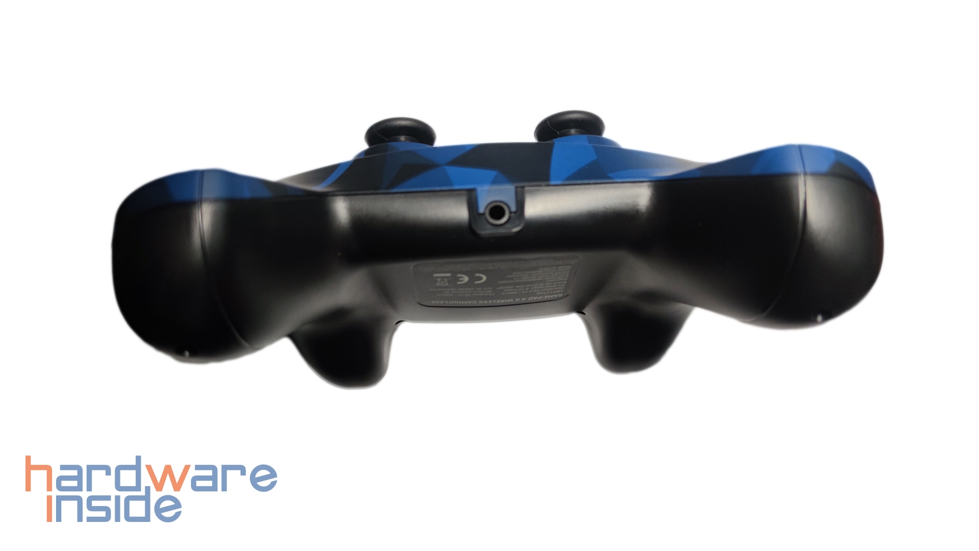 snackebyte-gamepad-4s-details (12).jpg