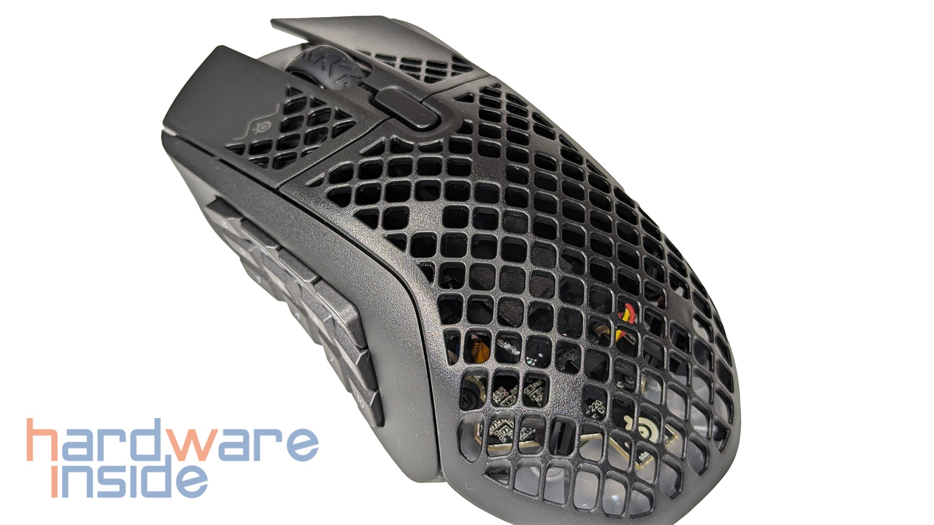 steelseries-aerox-9-wireless-einblick.jpg