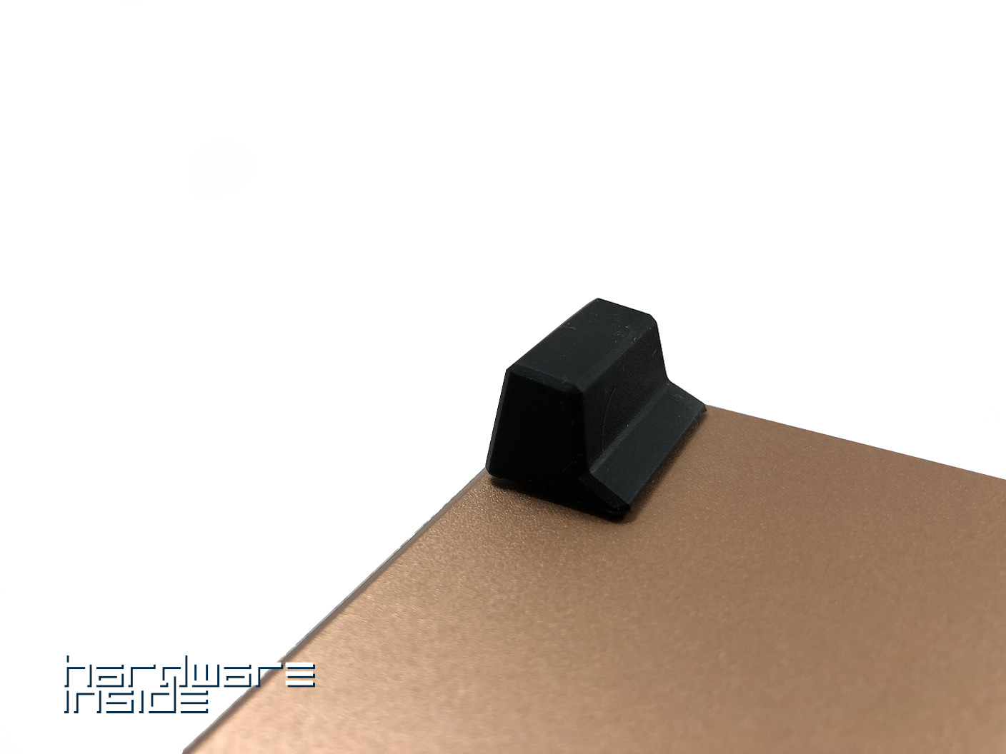 Tastatur Füße montiert