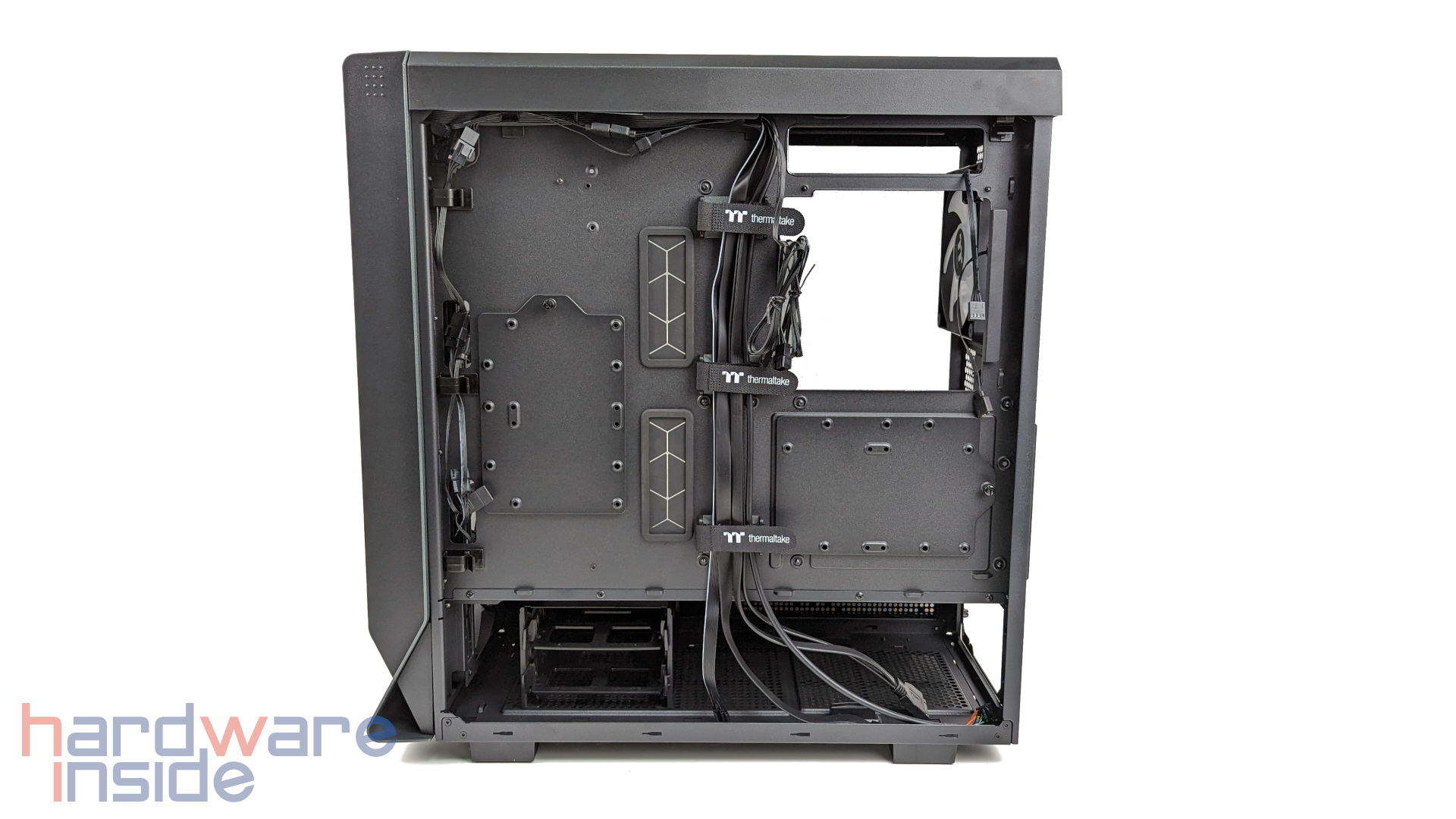 Thermaltake Ceres 500 TG ARGB_10