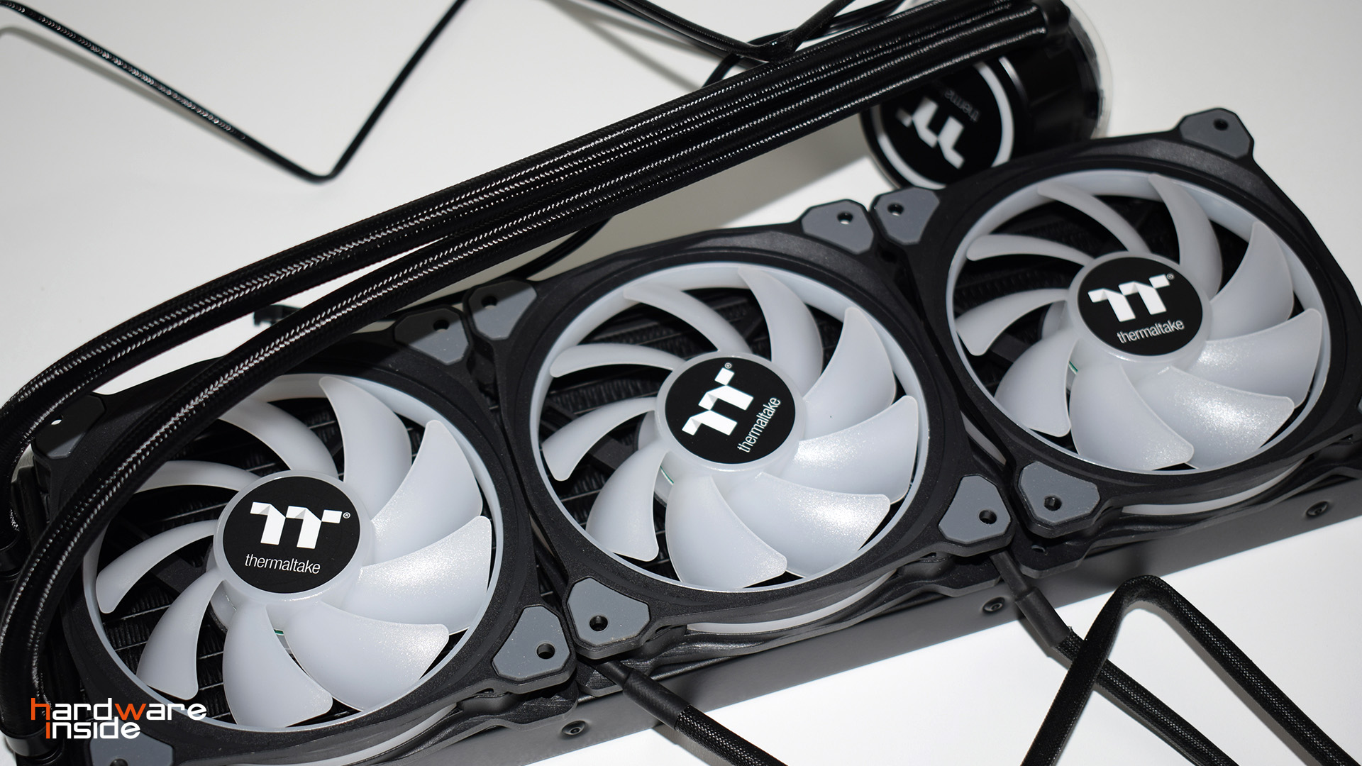 Thermaltake Floe DX RGB 360 TT Premium Edition 21.jpg