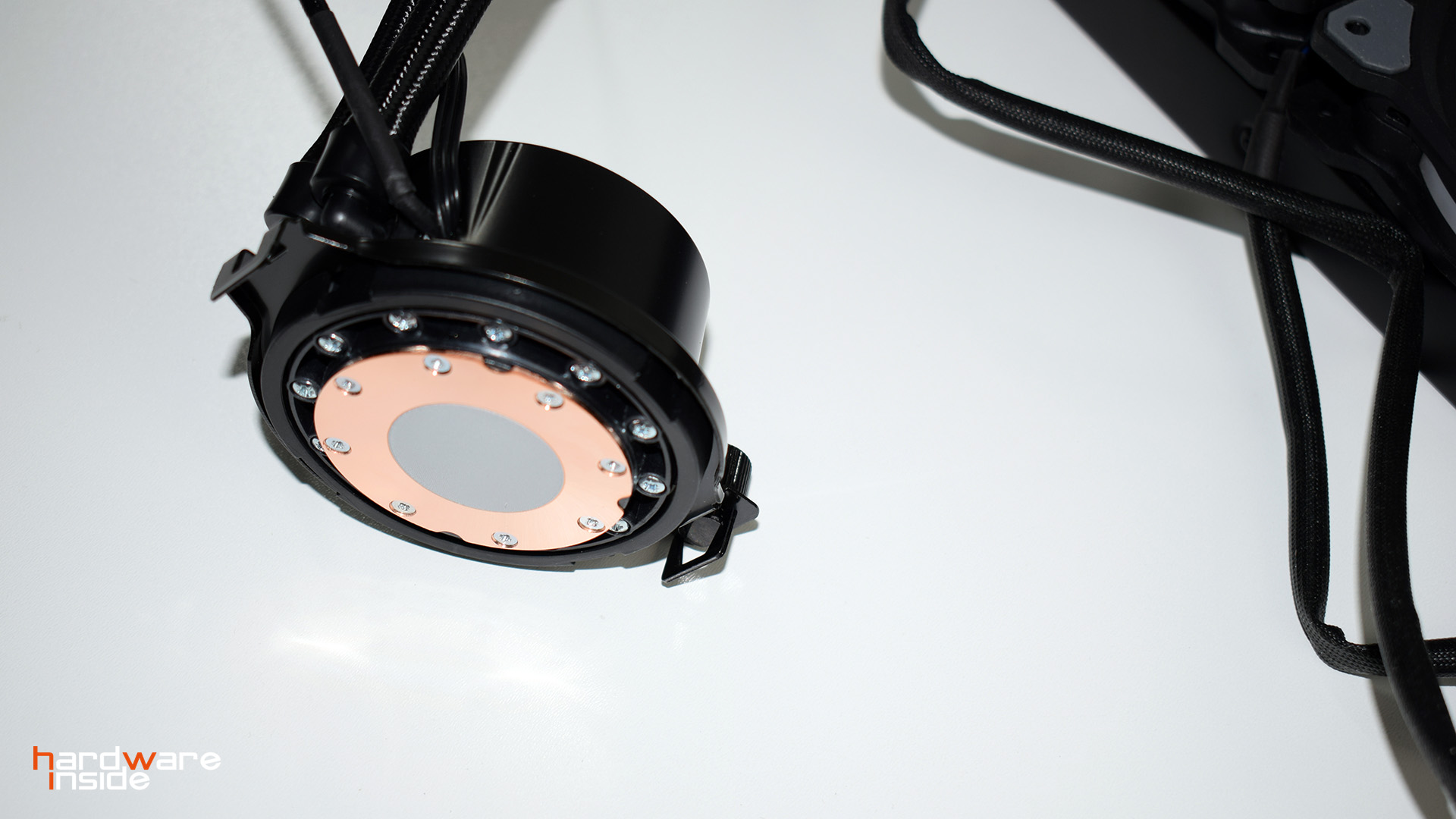 Thermaltake Floe DX RGB 360 TT Premium Edition 24.jpg