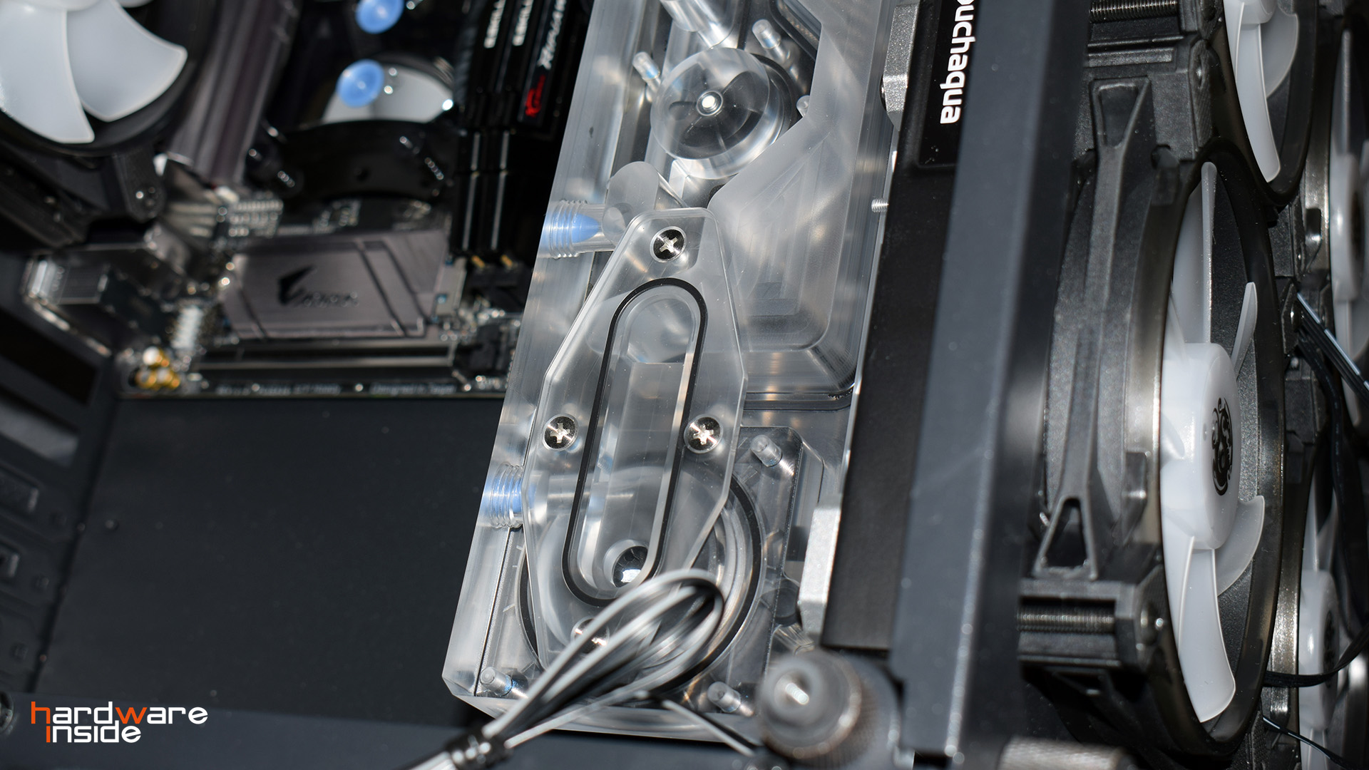 Touchaqua XYZ Reservoir mit Systembuild 61.jpg