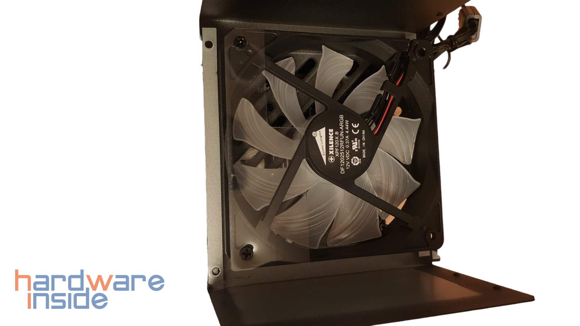 xilence-gaming-gold-argb-750w-innen (1).jpg